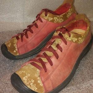 Keen Floral Burgundy Leather  7.5
